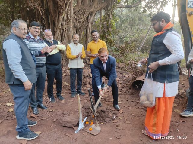 सड़क निर्माण कार्य का शुभारंभ (3)