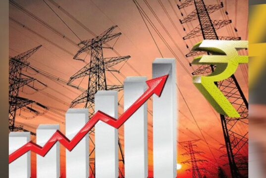 दिल्ली में बिजली उपभोक्ताओं को झटका! 500 यूनिट से ज्यादा खर्च करने वालों पर बढ़ेगा बोझ