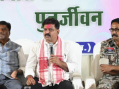 रायपुर : पुनर्वासित युवाओं से मिले उप मुख्यमंत्री विजय शर्मा और वन मंत्री केदार कश्यप