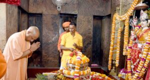 मुख्यमंत्री ने किए मां पाटेश्वरी के दर्शन