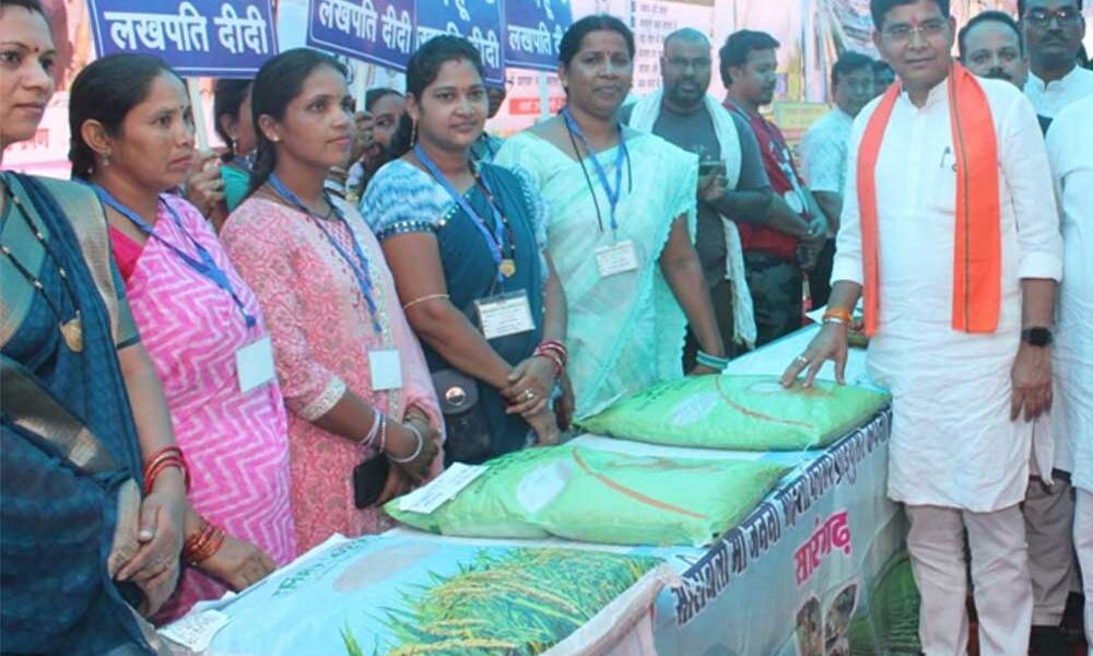जैविक खेती अपनाकर बचाएं अपनी सेहत और जमीन-राजस्व मंत्री टंक राम वर्मा