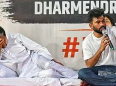 जंतर-मंतर प्रदर्शन में बोले अभिजीत दीपके—सोनम वांगचुक अनुभवी हैं, हम क्यों भूखे रहें