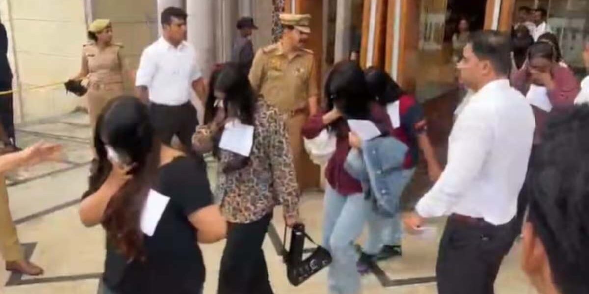 लखनऊ में अंतरराष्ट्रीय कॉल सेंटर का भंडाफोड़, 119 साइबर ठग गिरफ्तार