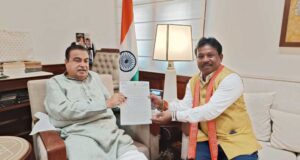 बस्तर में सड़क विकास को मिलेगी नई गति : सांसद महेश कश्यप ने केंद्रीय मंत्री नितिन गडकरी से की मुलाकात