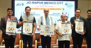 चिकित्सा में आधुनिक तकनीक के साथ मानवीय संवेदनाएं भी जरूरी है – राज्यपाल डेका