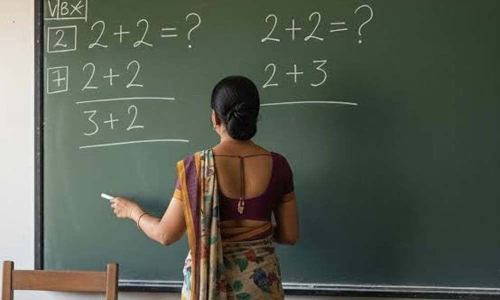यूपी के 3.50 लाख निजी स्कूल शिक्षकों को मिलेगी सेवा सुरक्षा की गारंटी