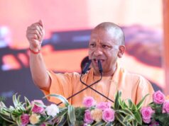 मुख्यमंत्री ने विभिन्न योजनाओं के लाभार्थियों को किया सम्मानित