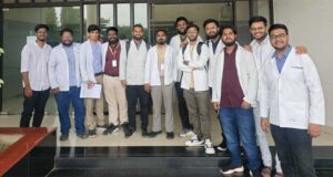 इंटर्न्स की समस्याओं पर चिकित्सा शिक्षा विभाग की बैठक, स्टाइपेंड बढ़ाने की माँग पर विचार का आश्वासन
