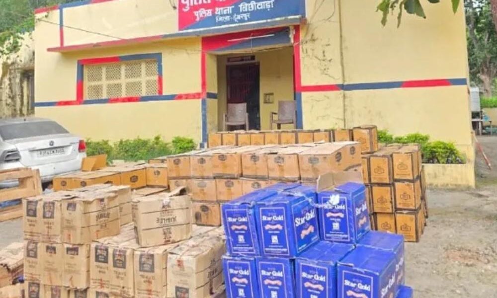 वाशिंग मशीनों की आड़ में 50 लाख की शराब तस्करी, राजस्थान बॉर्डर पर कंटेनर जब्त