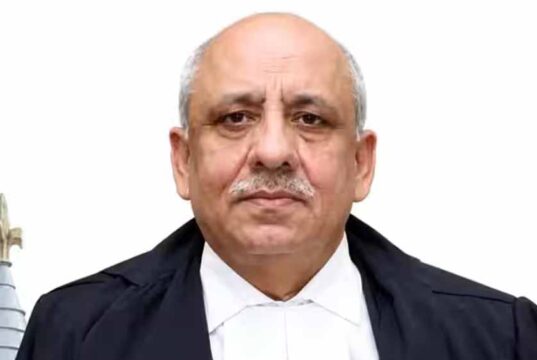 पूर्व हाईकोर्ट जस्टिस का बड़ा ऐलान, PM फंड में देंगे ₹1 करोड़; पत्नी संग करेंगे देहदान