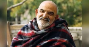 नीम करौली बाबा की सीख: कर्म करते रहें, हर चीज को कंट्रोल करने की जिद छोड़ दें, तभी मिलेगा सुकून