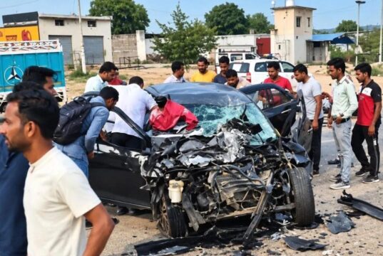 राजस्थान में भीषण सड़क हादसा, डंपर-कार की टक्कर में पति-पत्नी और बेटी समेत 4 की मौत