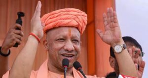 CM योगी बोले- हर बच्चे को पढ़नी चाहिए ‘एग्जाम वॉरियर्स’, किताबों से दूर नहीं है आज का युवा