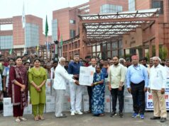 आईसीएआर-एनआईबीएसएम ने एससीएसपी कार्यक्रम के तहत किसानों को वितरित किए पावर स्प्रेयर एवं सोलर पैनल