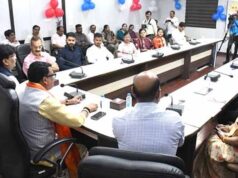अनुसूचित जाति वर्ग के सर्वांगीण विकास के लिए पूरी प्रतिबद्धता और संवेदनशीलता से कार्य करें अधिकारी : मंत्री चौहान