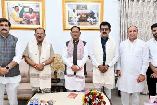 मुख्यमंत्री विष्णु देव साय से राजस्थान विधानसभा अध्यक्ष वासुदेव देवनानी ने की सौजन्य भेंट