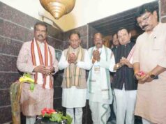 मुख्यमंत्री विष्णु देव साय ने रामचंडी मंदिर में पूजा-अर्चना कर प्रदेश की खुशहाली एवं सुख-समृद्धि की कामना की