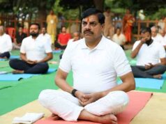 मुख्यमंत्री डॉ. मोहन यादव ने जामली (सेंधवा) के गायत्री धाम में किया योगाभ्यास