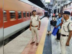 दीपावली से पहले रेलवे का अलर्ट, स्टेशन या ट्रेन में पटाखे लेकर पहुंचे तो होगी सख्त कार्रवाई