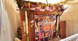 उज्जैन के खड़े हनुमान मंदिर में आधी रात तकनीकी जांच, मूर्ति की गहराई मापने पहुंची टीम