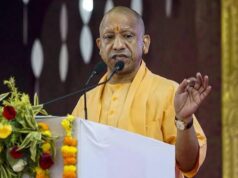 कोलकाता हादसे के बाद यूपी में अलर्ट, CM योगी ने दुर्गा पंडालों की सुरक्षा बढ़ाने के दिए निर्देश