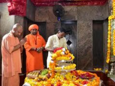 बलरामपुर में मां पाटेश्वरी के दरबार पहुंचे CM योगी, पूजा-अर्चना कर की प्रदेश की सुख-समृद्धि की कामना
