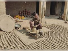 अयोध्या के कुम्हारों की चमकी किस्मत, दीपोत्सव से बढ़ा रोजगार